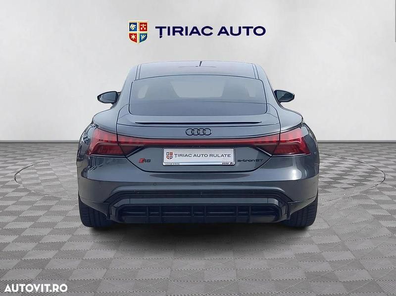 Second-hand Audi e-tron 319 kW (435 CP) 2023 Culoaregri SUV