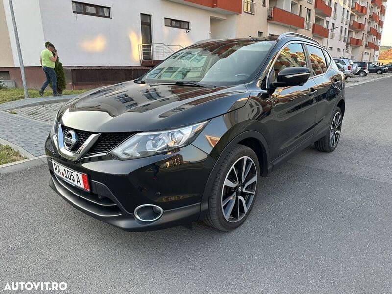 Negru Utilizat 2014 Nissan Qashqai Tekna SUV | 10.690 EUR (Preț bun) - Imagine 1/4