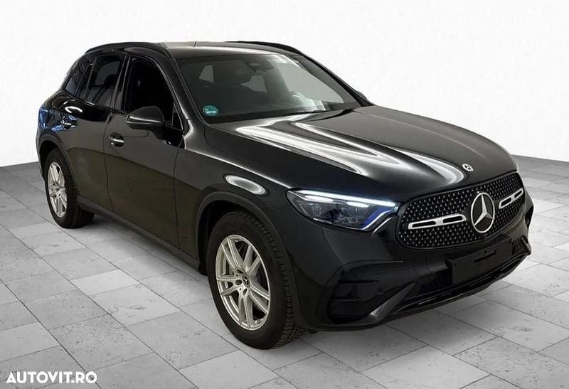 Second-hand Mercedes GLC220 Advanced 197 CP (144 kW) 2024 Culoarenegru SUV