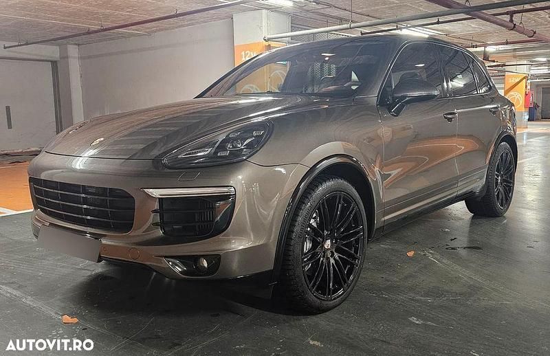 Culoaremaro Utilizat 2015 Porsche Cayenne S Platinum Edition SUV | 21.500 EUR - Imagine 1/4
