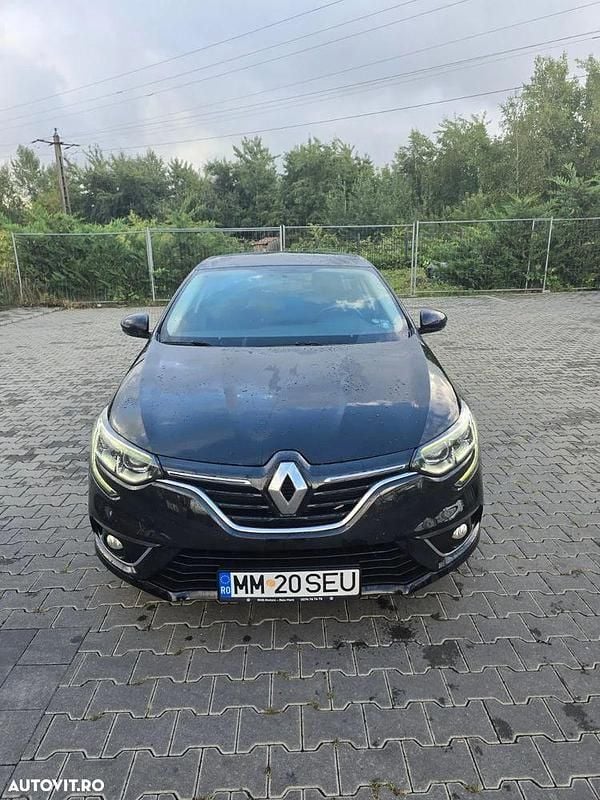 Culoarenegru Utilizat 2017 Renault Mégane IV Berlinǎ | 9.999 EUR (Preț bun) - Imagine 1/4