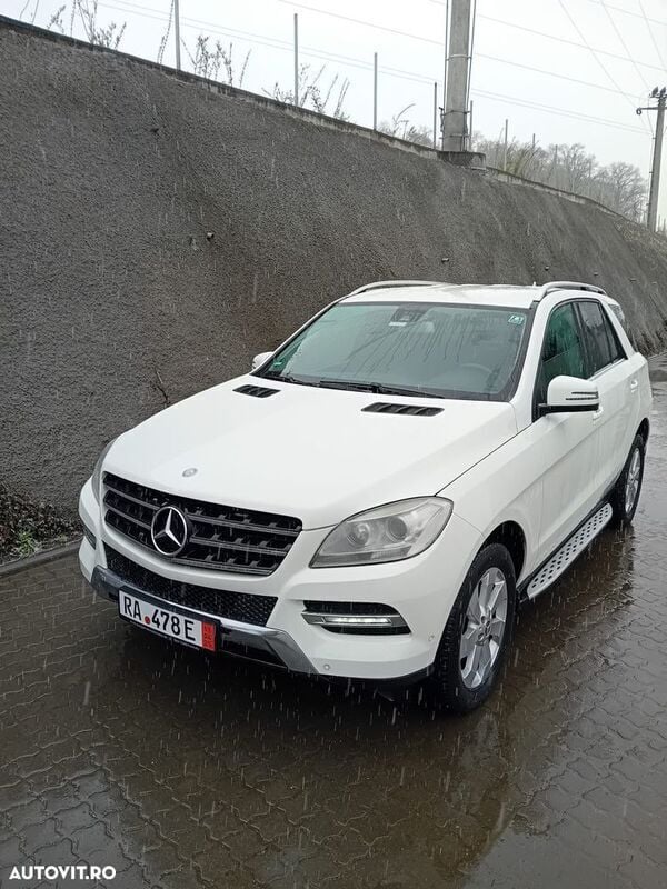 Alb Utilizat 2012 Mercedes ML250 SUV | 14.999 EUR (Preț OK) - Imagine 1/4