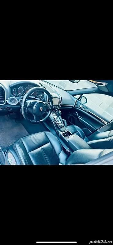 Second-hand Porsche Cayenne 245 CP (180 kW) 2012 SUV