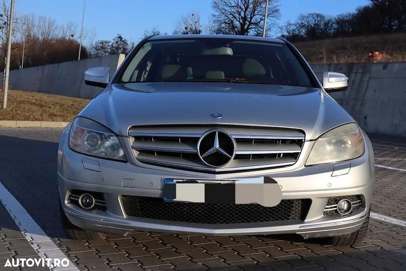 Gri Utilizat 2007 Mercedes C220 Avantgarde Berlinǎ | 6.000 EUR (Preț OK) - Imagine 1/4