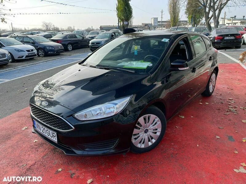 Second-hand Ford Focus 101 CP (74 kW) 2017 Negru Hatchback