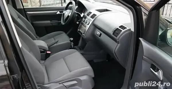 Second-hand VW Touran 105 CP (77 kW) 2006 Monovolum