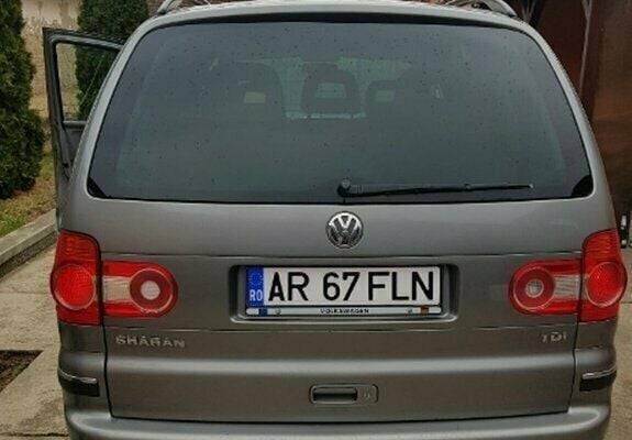 Second-hand VW Sharan 116 CP (85 kW) 2005 Gri Monovolum