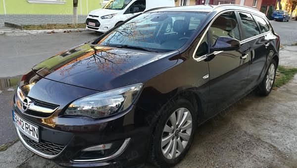 Second-hand Opel Astra Sport 110 CP (80 kW) 2013 Break