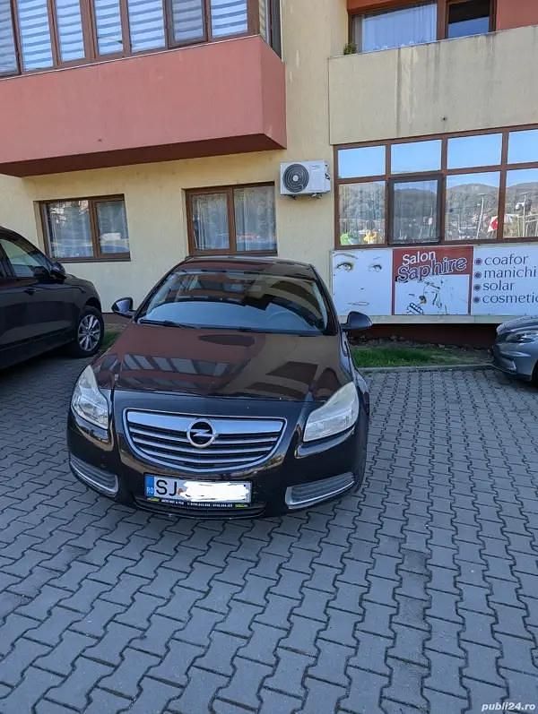 Second-hand Opel Insignia 140 CP (102 kW) 2009 Negru Berlinǎ