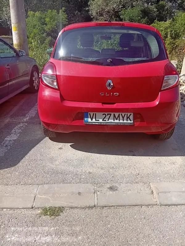 Second-hand Renault Clio II 55 CP (40 kW) 2010 Hatchback