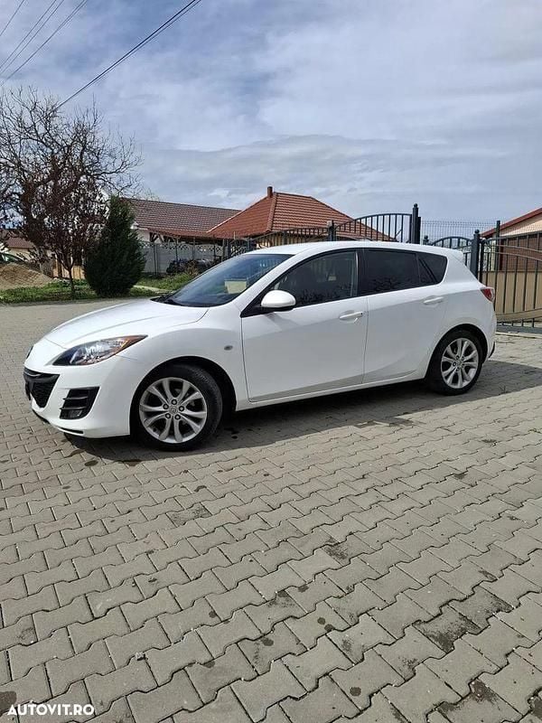 Second-hand Mazda 3 109 CP (80 kW) 2010 Culoarealb Hatchback