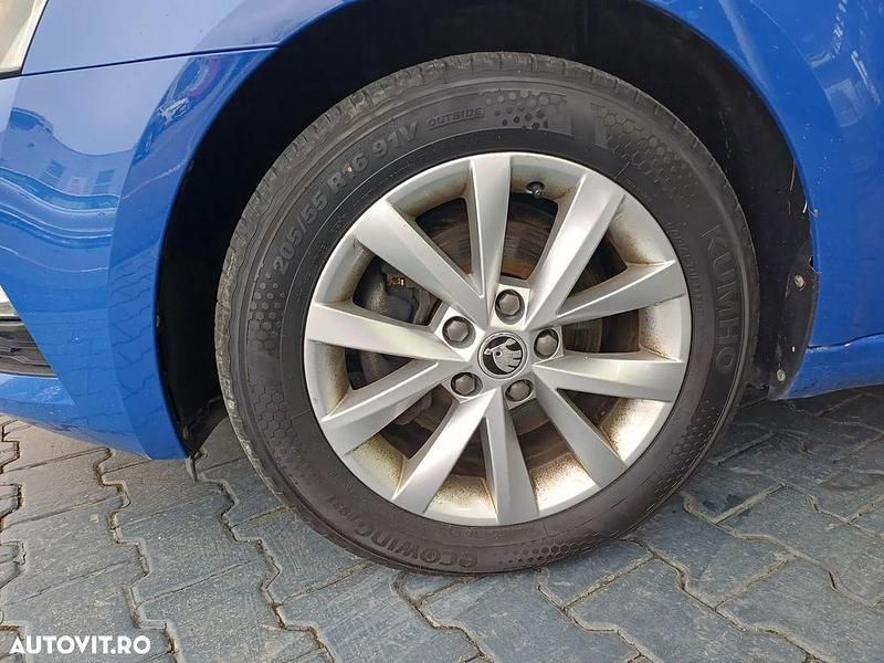 Second-hand Skoda Octavia Style 150 CP (110 kW) 2019 Albastru mediu  normal Berlinǎ