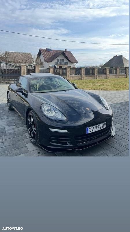 Culoarenegru Utilizat 2014 Porsche Panamera Berlinǎ | 26.500 EUR - Imagine 1/4