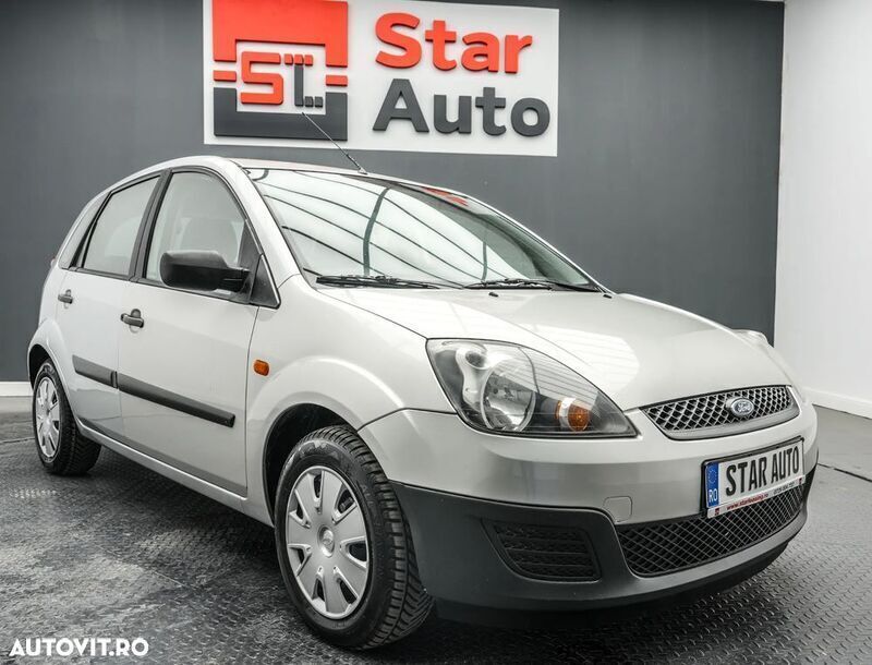 Second-hand Ford Fiesta Titanium 68 CP (50 kW) 2008 Gri Hatchback