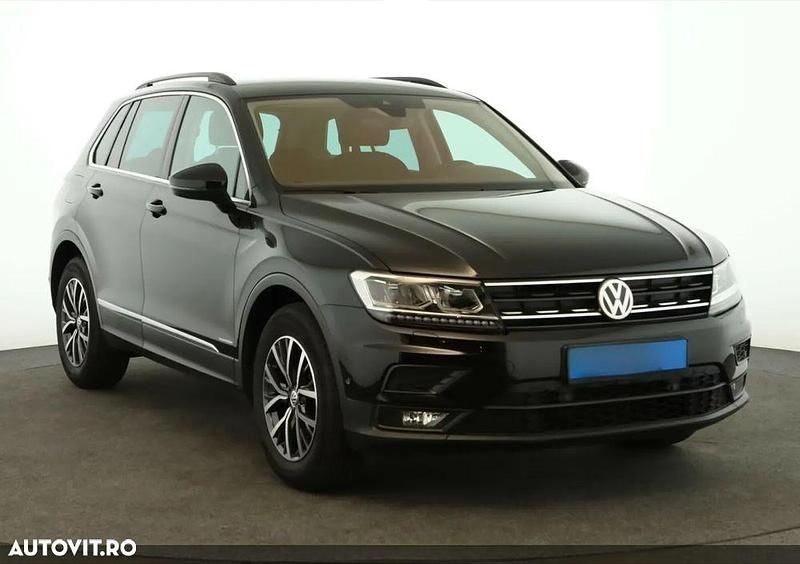 Culoarenegru Utilizat 2020 VW Tiguan Comfortline SUV | 25.350 EUR (Preț OK) - Imagine 1/4