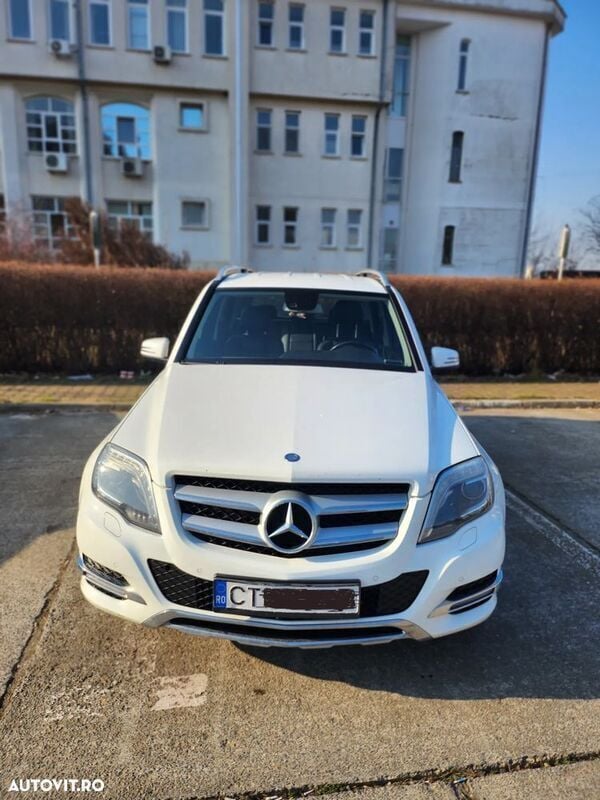 Alb Utilizat 2013 Mercedes GLK250 SUV | 9.500 EUR - Imagine 1/4