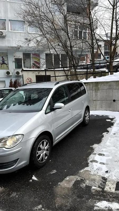 Second-hand VW Touran 105 CP (77 kW) 2008 Monovolum