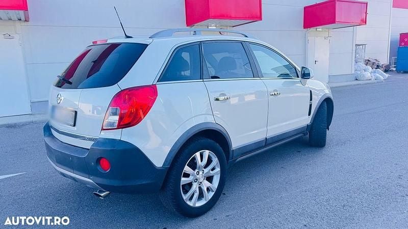Culoarealb Utilizat 2011 Opel Antara SUV | 5.200 EUR (Preț OK) - Imagine 1/4