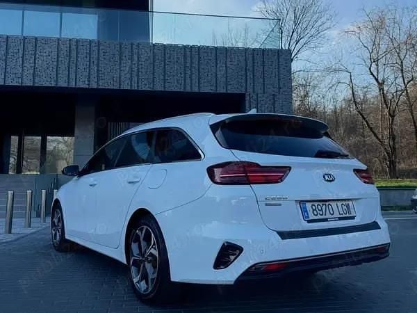 Second-hand Kia Ceed 136 CP (100 kW) 2020 Hatchback