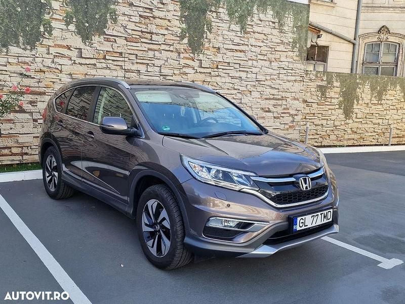 Culoaremaro Second-hand 2016 Honda CR-V Elegance SUV | 15.000 EUR (Preț OK) - Imagine 1/4