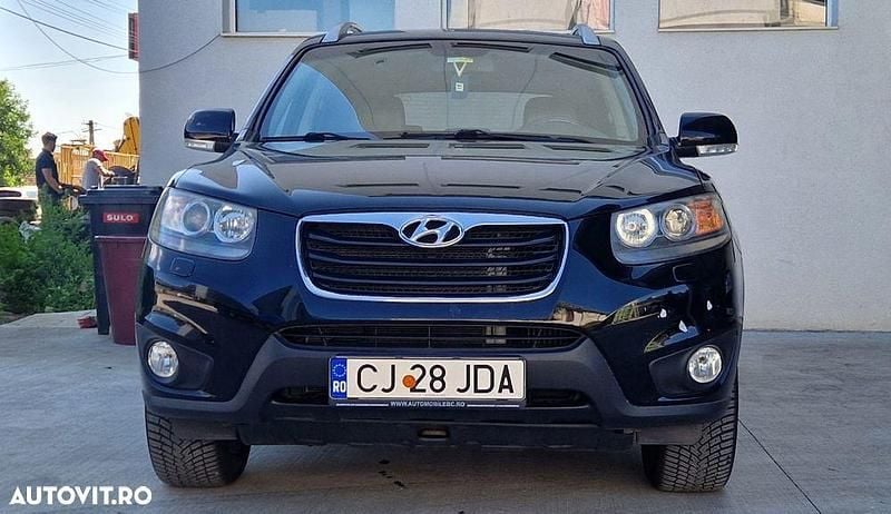 Culoarenegru Utilizat 2011 Hyundai Santa Fe Premium SUV | 6.800 EUR (Preț bun) - Imagine 1/4
