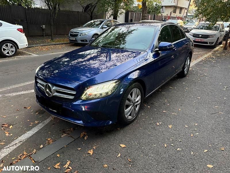 Culoarealbastru Utilizat 2021 Mercedes C200 Exclusive Berlinǎ | 25.000 EUR (Preț OK) - Imagine 1/4