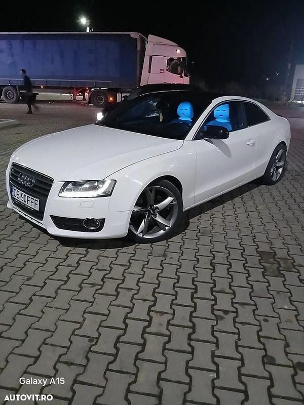 Alb Utilizat 2009 Audi A5 Coupe | 7.200 EUR (Preț OK) - Imagine 1/4