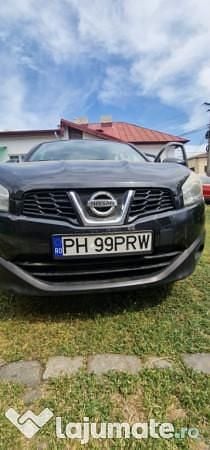 Negru Utilizat 2011 Nissan Qashqai SUV | 6.600 EUR (Preț OK) - Imagine 1/4