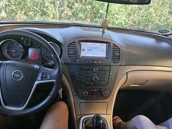 Second-hand Opel Insignia 131 CP (96 kW) 2009 Berlinǎ