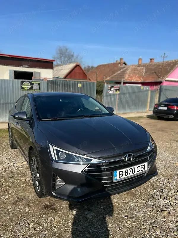 Utilizat 2019 Hyundai Elantra Berlinǎ | 15.250 EUR (Puțin scump) - Imagine 1/4