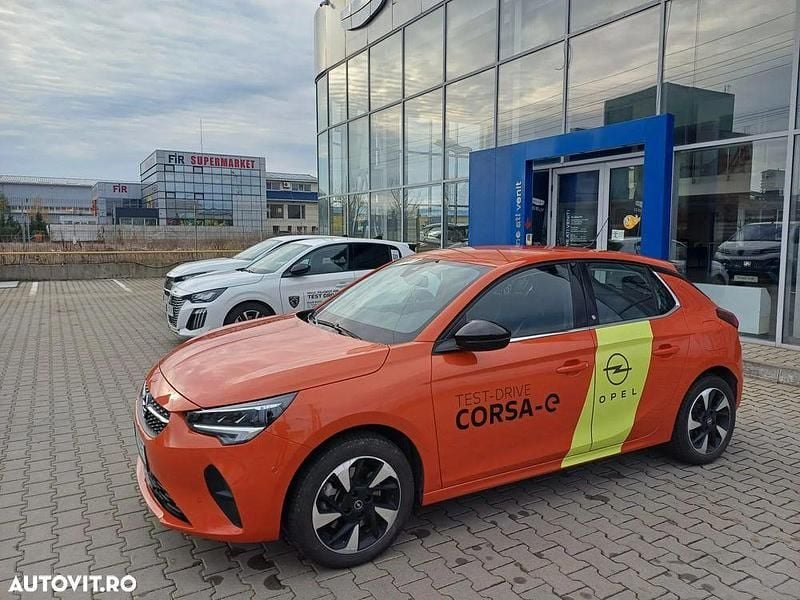 Portocaliu Utilizat 2022 Opel Corsa-e Elegance Hatchback | 16.259 EUR - Imagine 1/4