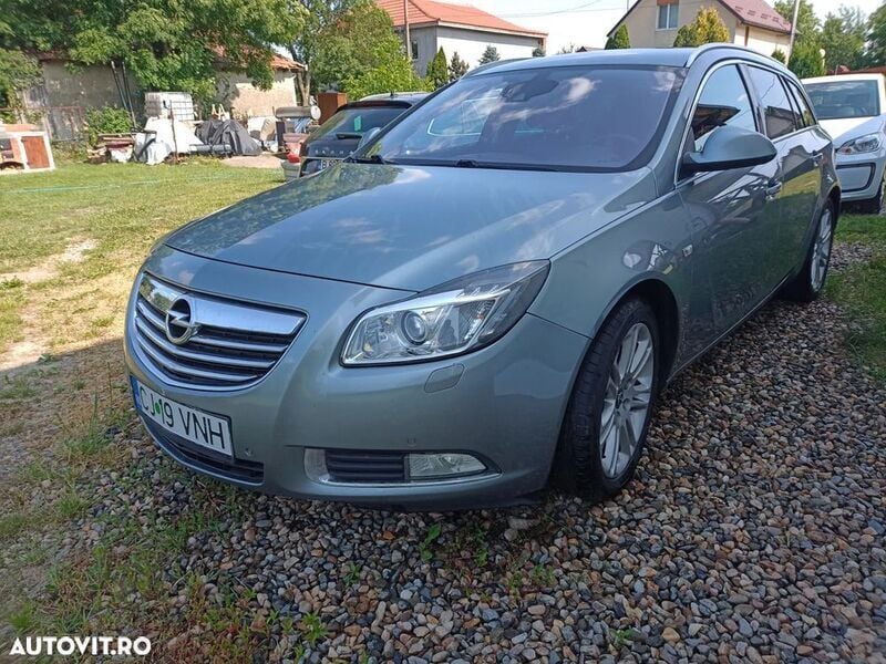 Alte culori Utilizat 2010 Opel Insignia Cosmo Break | 3.900 EUR (Puțin scump) - Imagine 1/4