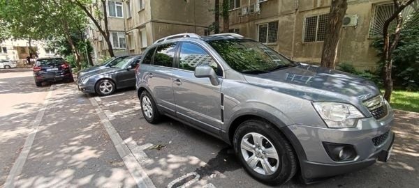 Gri Utilizat 2014 Opel Antara SUV | 7.900 EUR (Scump) - Imagine 1/4