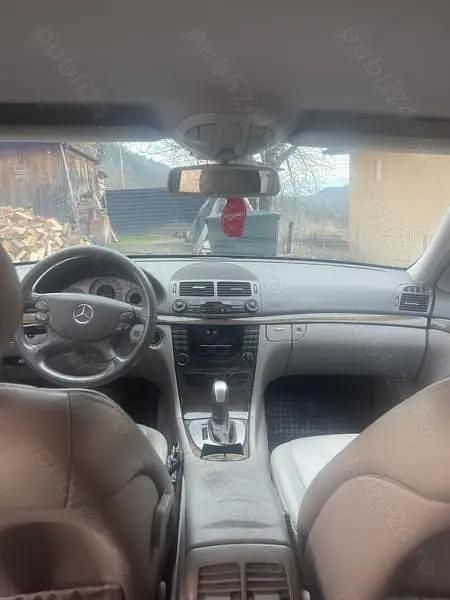 Utilizat 2004 Mercedes E220 Berlinǎ | 2.500 EUR - Imagine 1/4