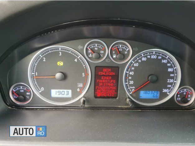 Second-hand VW Sharan 115 CP (84 kW) 2002 Argintiu Monovolum