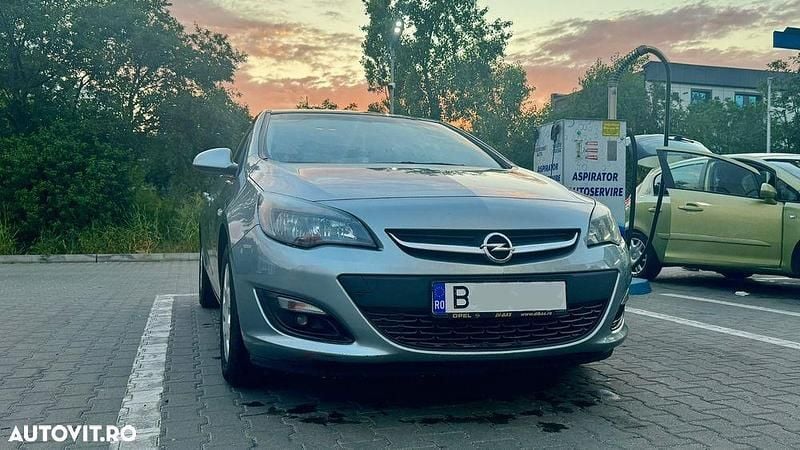 Second-hand Opel Astra Essentia 110 CP (80 kW) 2015 Gri Hatchback