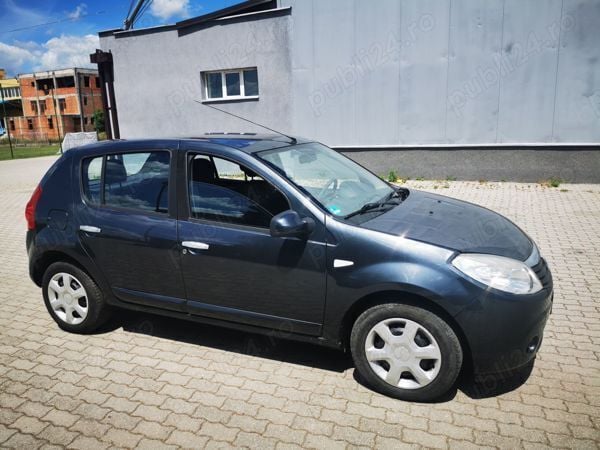 Second-hand Dacia Sandero 85 CP (62 kW) 2009 Hatchback