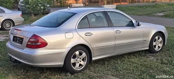 Second-hand Mercedes E200 184 CP (135 kW) 2007 Berlinǎ