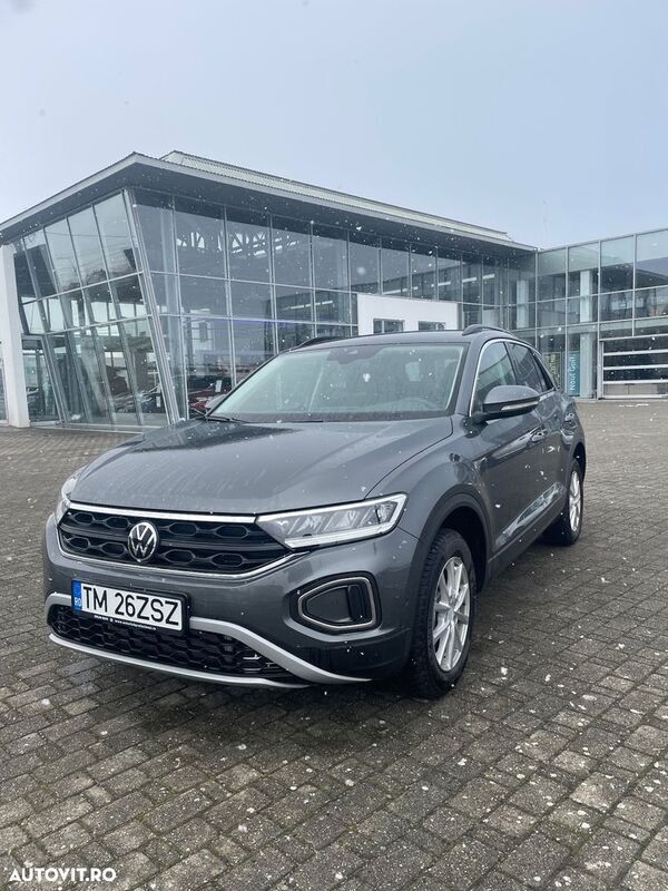 Gri Nouă 2024 VW T-Roc SUV | 28.900 EUR (Preț OK) - Imagine 1/4