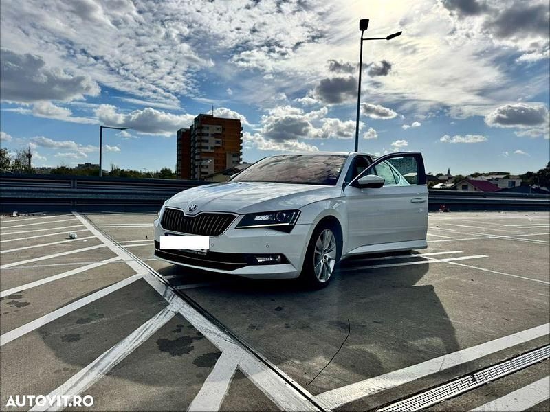 Culoarealb Utilizat 2016 Skoda Superb Ambition | 15.000 EUR (Puțin scump) - Imagine 1/4
