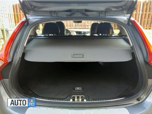 Second-hand Volvo V60 120 CP (88 kW) 2017 Gri Break