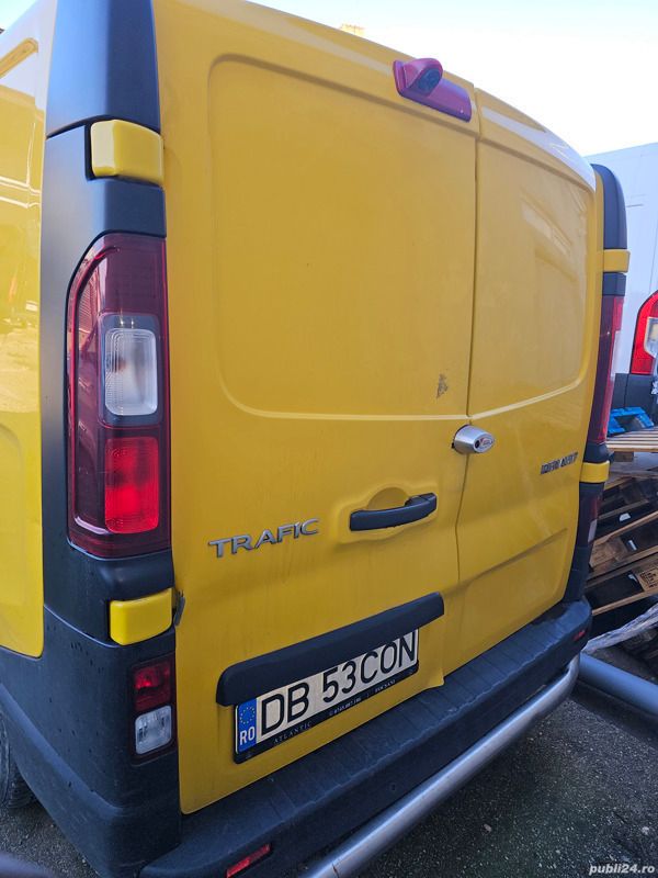 Utilizat 2017 Renault Trafic Van | 7.800 EUR (Super Preț) - Imagine 1/4