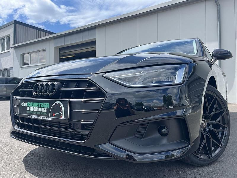 Utilizat 2023 Audi A4 S-Line Break | 28.359 EUR (Preț OK) - Imagine 1/1