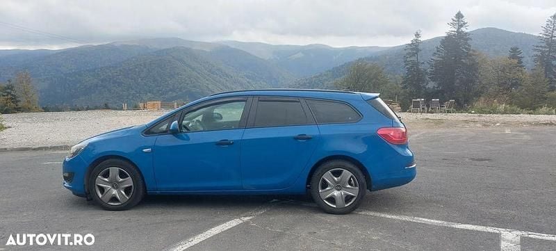 Culoarealbastru Utilizat 2015 Opel Astra Active Break | 5.300 EUR (Preț OK) - Imagine 1/4