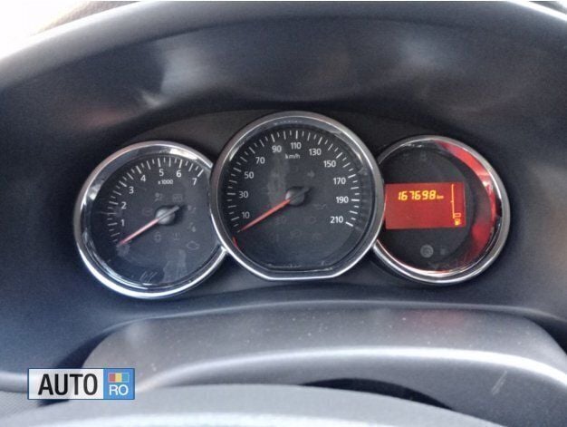 Second-hand Dacia Logan 75 CP (55 kW) 2016 Rosu Berlinǎ