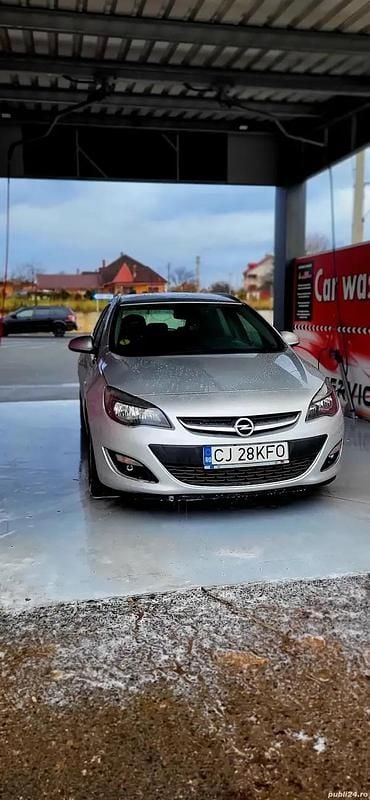 Gri Utilizat 2013 Opel Astra Break | 5.500 EUR (Puțin scump) - Imagine 1/4