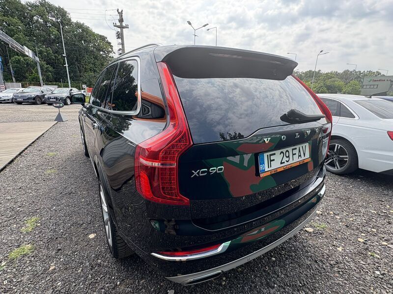 Second-hand Volvo XC90 Kinetic 235 CP (172 kW) 2018 Negru SUV