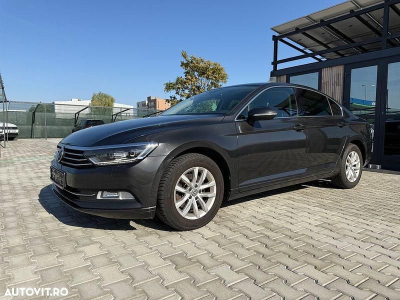 Culoaregri Utilizat 2018 VW Passat Comfortline Berlinǎ | 14.300 EUR (Preț OK) - Imagine 1/4