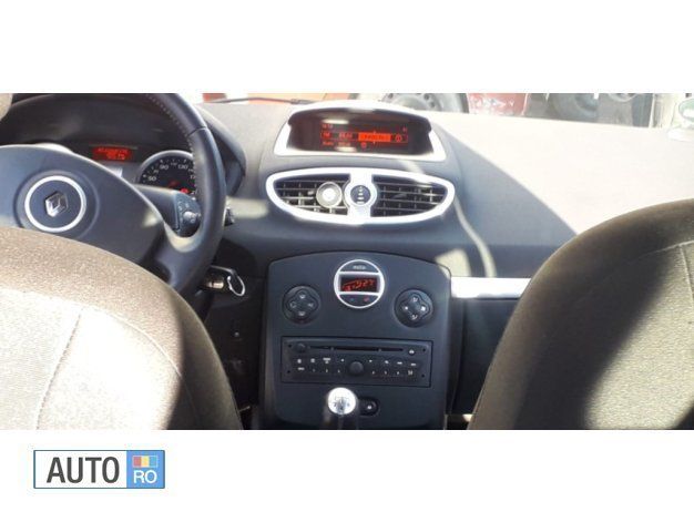 Bej Utilizat 2010 Renault Clio GrandTour Break | 4.500 EUR (Preț OK) - Imagine 1/4