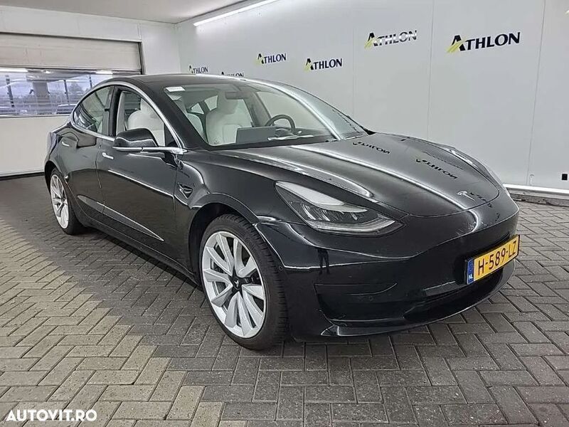 Negru Utilizat 2020 Tesla Model 3 Standard Range Plus Berlinǎ | 19.991 EUR (Scump) - Imagine 1/4